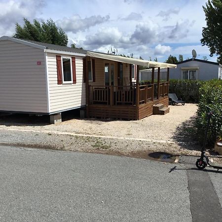 Frejus Tout Confort, Climatisation,Linge De Lit Et De Toilette, Coffre Fort, Ventilations Au Plafond Chambres Et Wifi Possible 外观 照片
