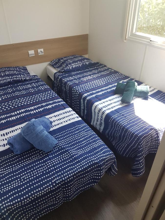 Frejus Tout Confort, Climatisation,Linge De Lit Et De Toilette, Coffre Fort, Ventilations Au Plafond Chambres Et Wifi Possible 外观 照片