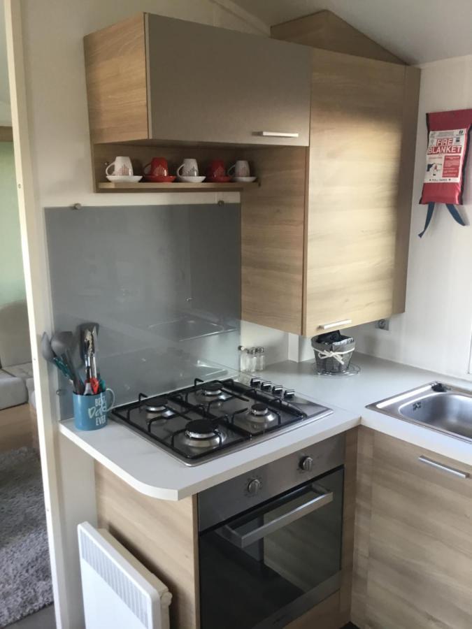 Frejus Tout Confort, Climatisation,Linge De Lit Et De Toilette, Coffre Fort, Ventilations Au Plafond Chambres Et Wifi Possible 外观 照片