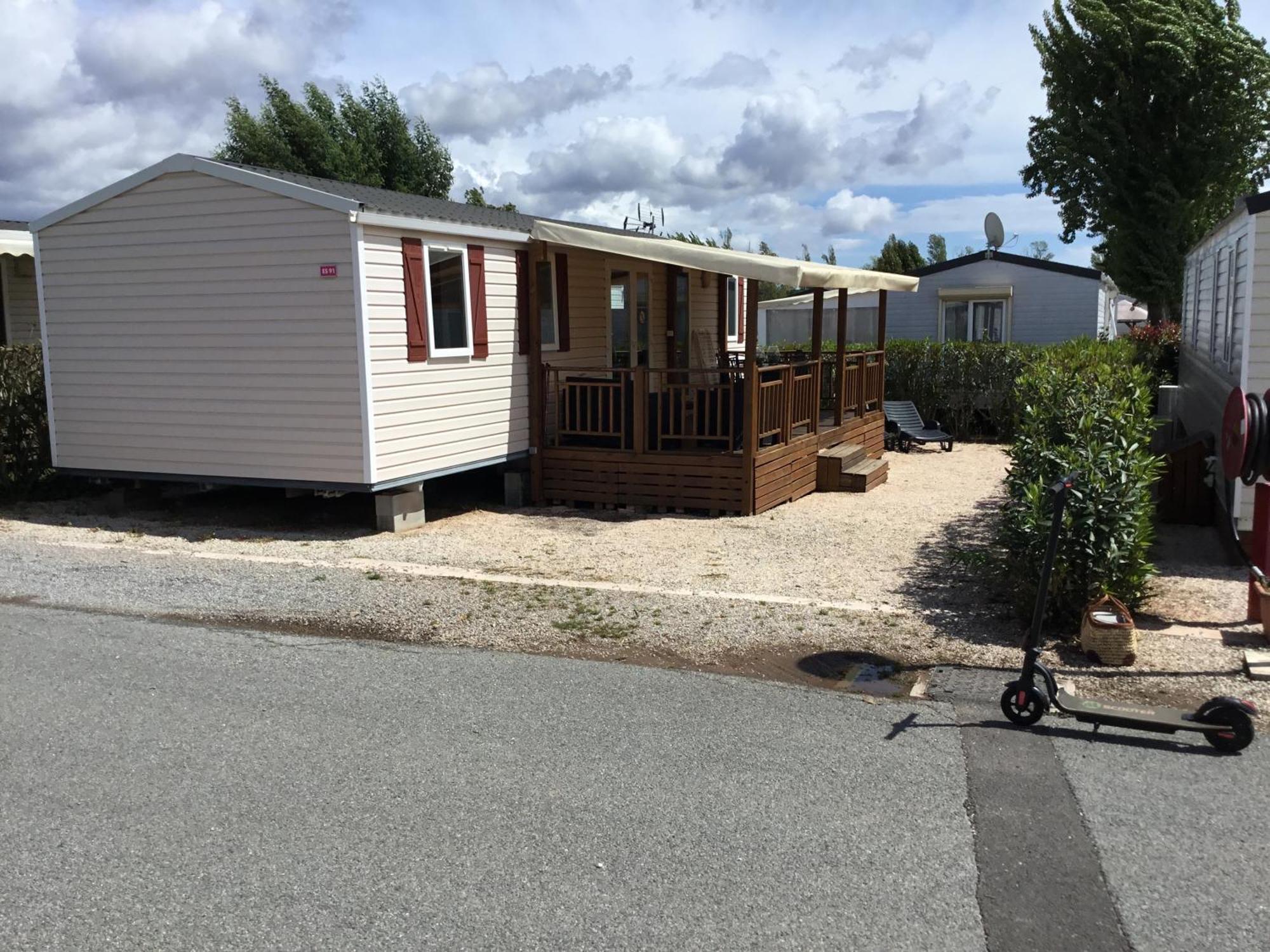 Frejus Tout Confort, Climatisation,Linge De Lit Et De Toilette, Coffre Fort, Ventilations Au Plafond Chambres Et Wifi Possible 外观 照片
