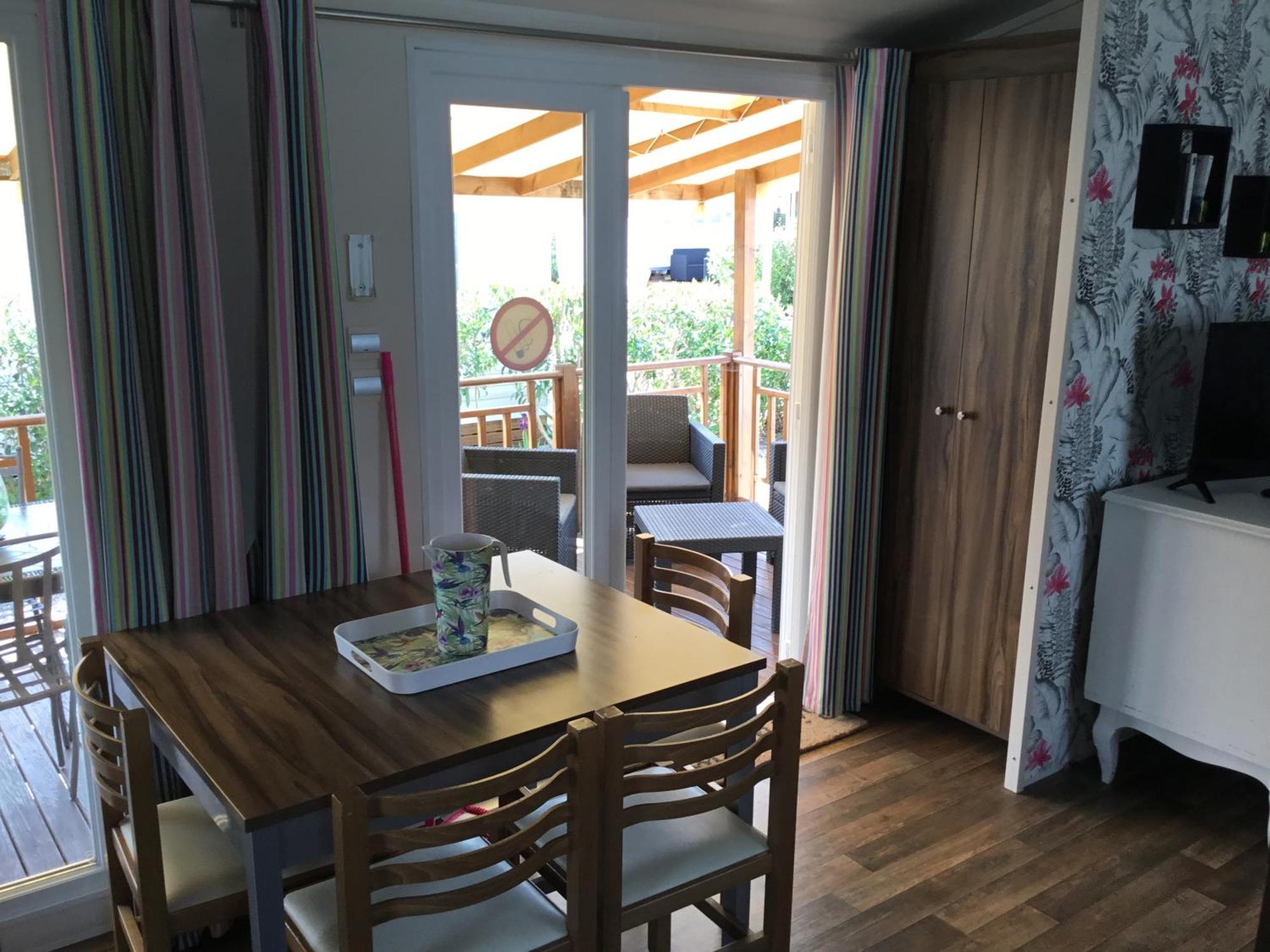 Frejus Tout Confort, Climatisation,Linge De Lit Et De Toilette, Coffre Fort, Ventilations Au Plafond Chambres Et Wifi Possible 外观 照片
